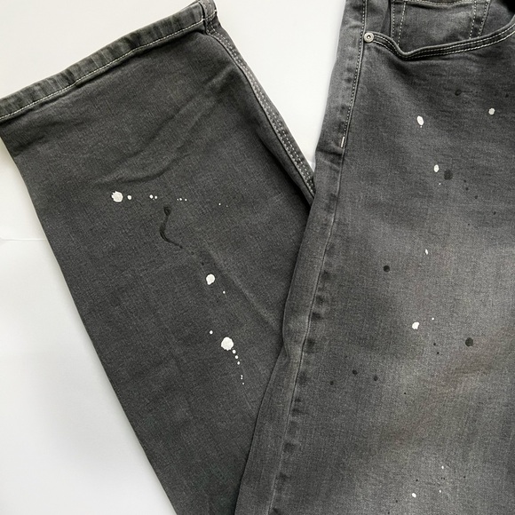 Woman’s grey denim jeans - Picture 3 of 4